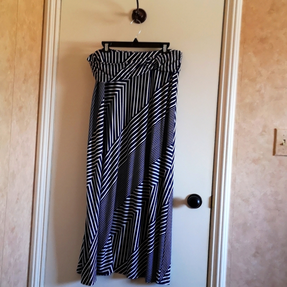Maxi skirt XL